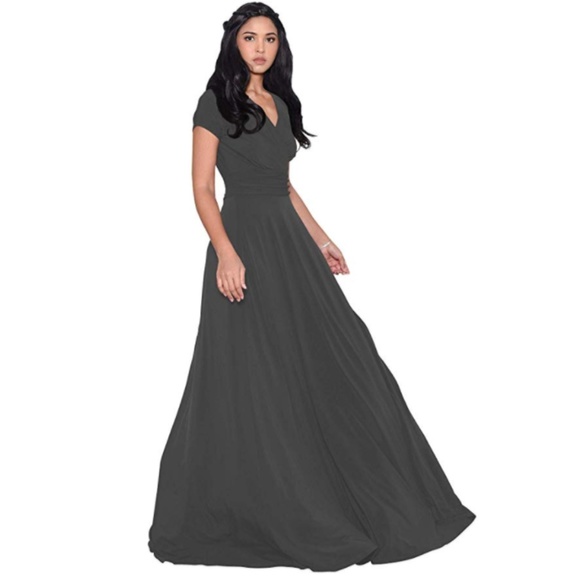 Dresses & Skirts - Sexy Cap Short Sleeve V-Neck Flowy Cocktail Gown Dresses & Skirts - Sexy Cap Short Sleeve V-Neck Flowy Cocktail Gown